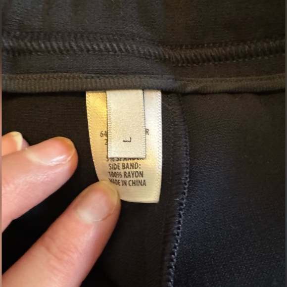 St. John Women’s Designer Luxury Navy Pull On Crepe Wide leg Pants - Size Large - Picture 10 of 14